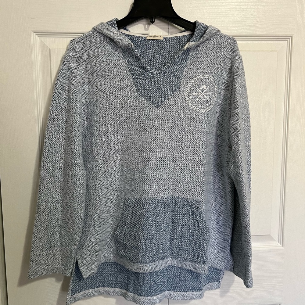 Surf Style hoodie. Size S. Color is baby blue and white.
